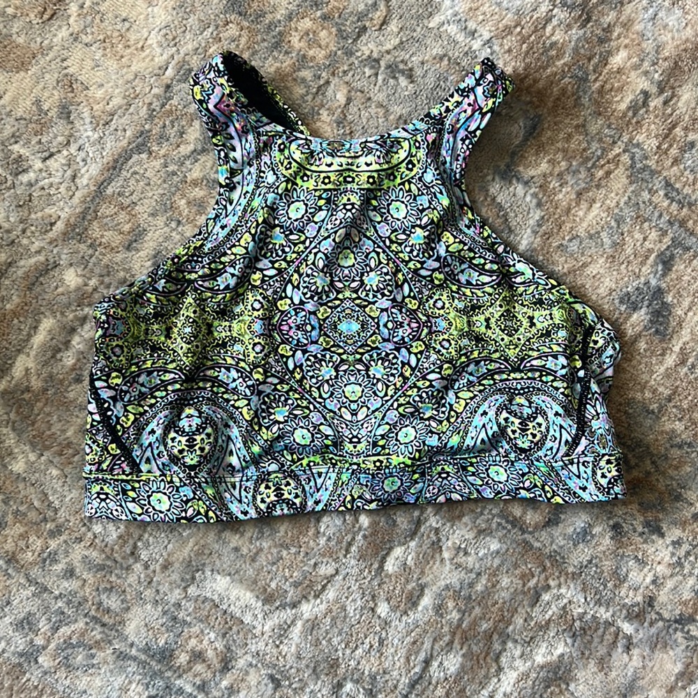 VS sports bra